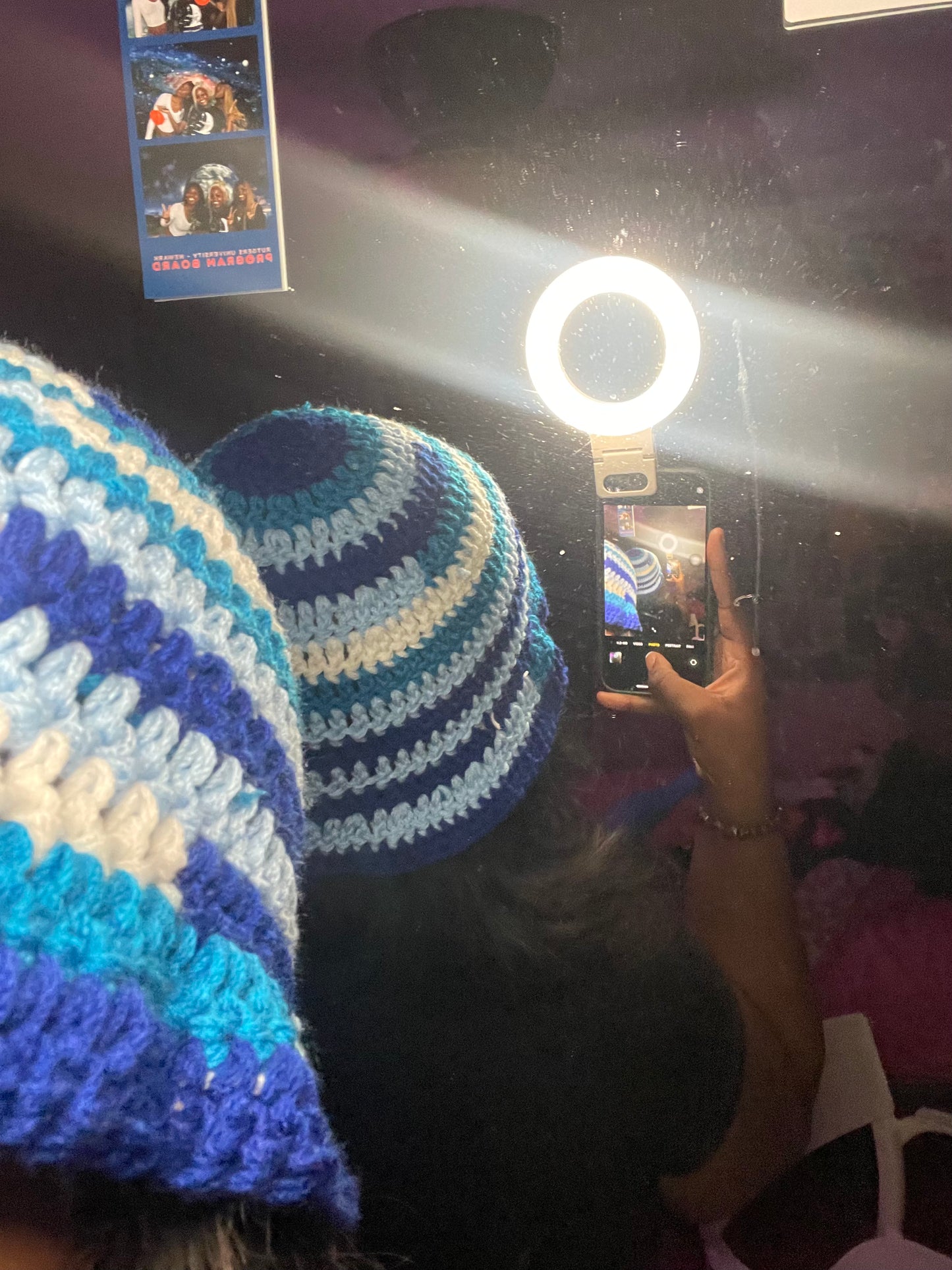 Blue hour ( hat )