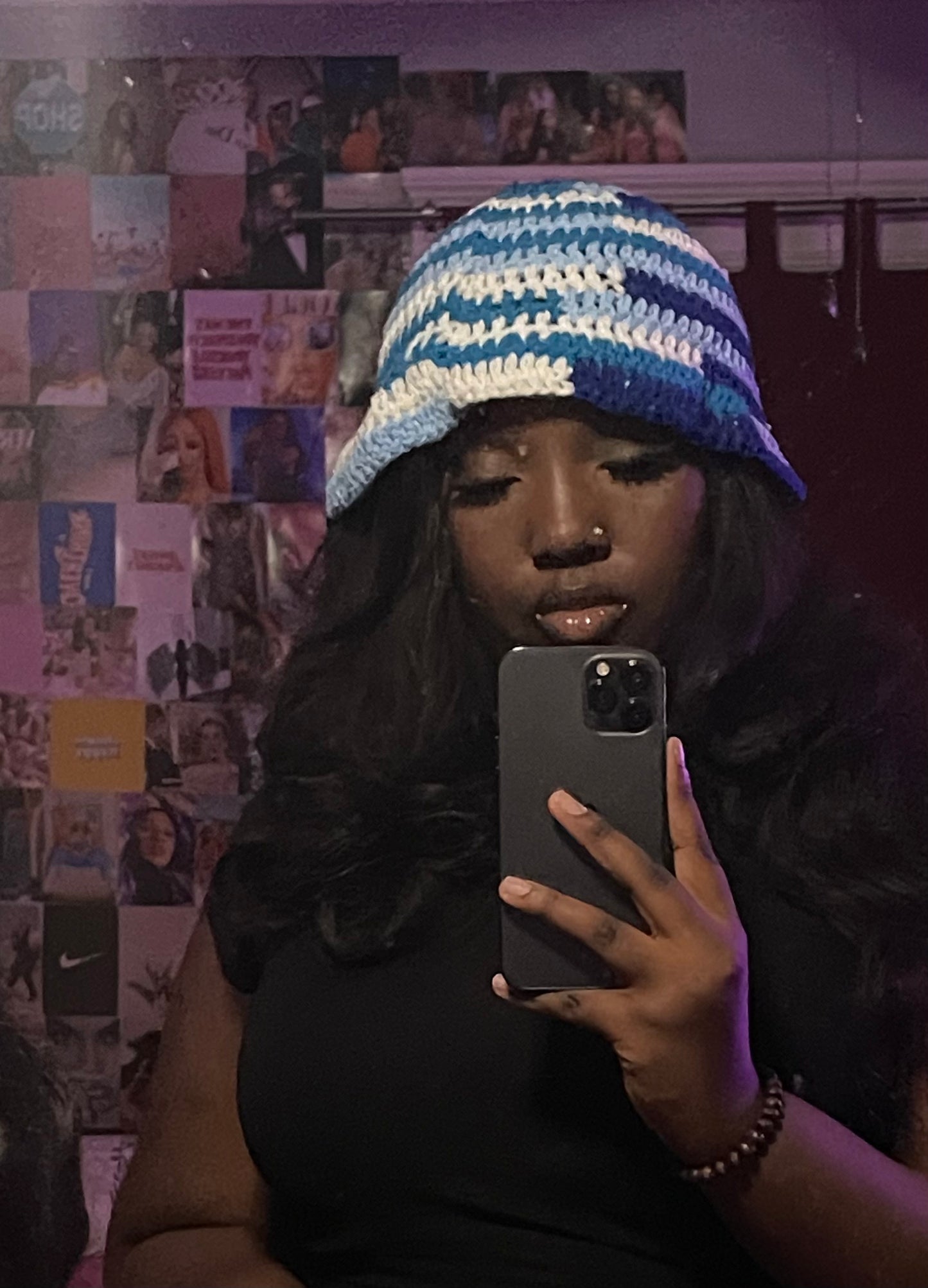 Blue hour ( hat )